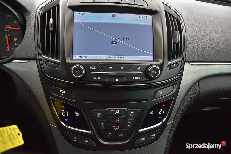 Opel Insignia 16T 170 Cosmo Virtual Skóra Navi manualna mazowieckie Nowe Kucice