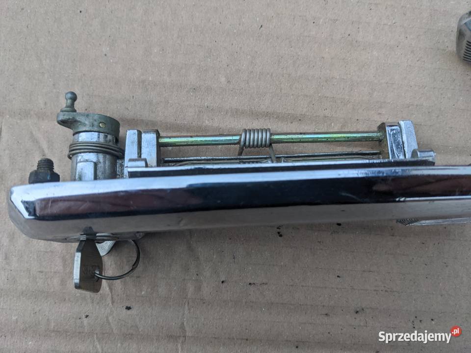 Fiat 125p FSO klamki zewnętrzne listwy słupka L Stalowa Wola