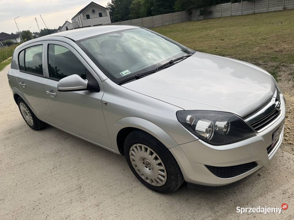 Opel Astra H manualna Opel