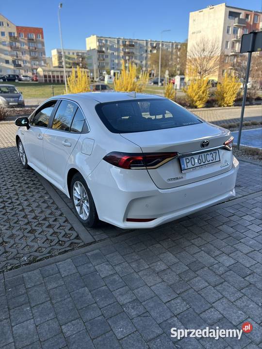 Toyota Corolla Hybryda 18 benzyna salon 2021 automatyczna Inowrocław sprzedam