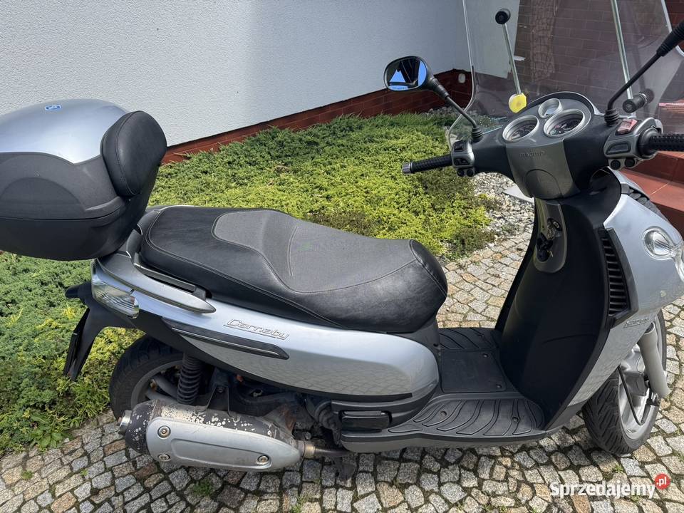 Piaggio Carnaby 125 125cm3 Żernica