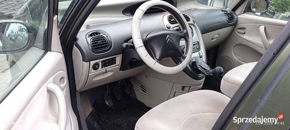 Ekonomiczny Citroen Xsara Picasso LIFT 2005r zielony Xsara Picasso