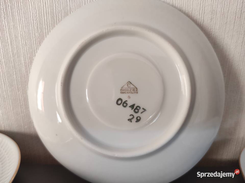 Talerzyki spodki porcelana Chodzież fason Karol Warpechy Stare