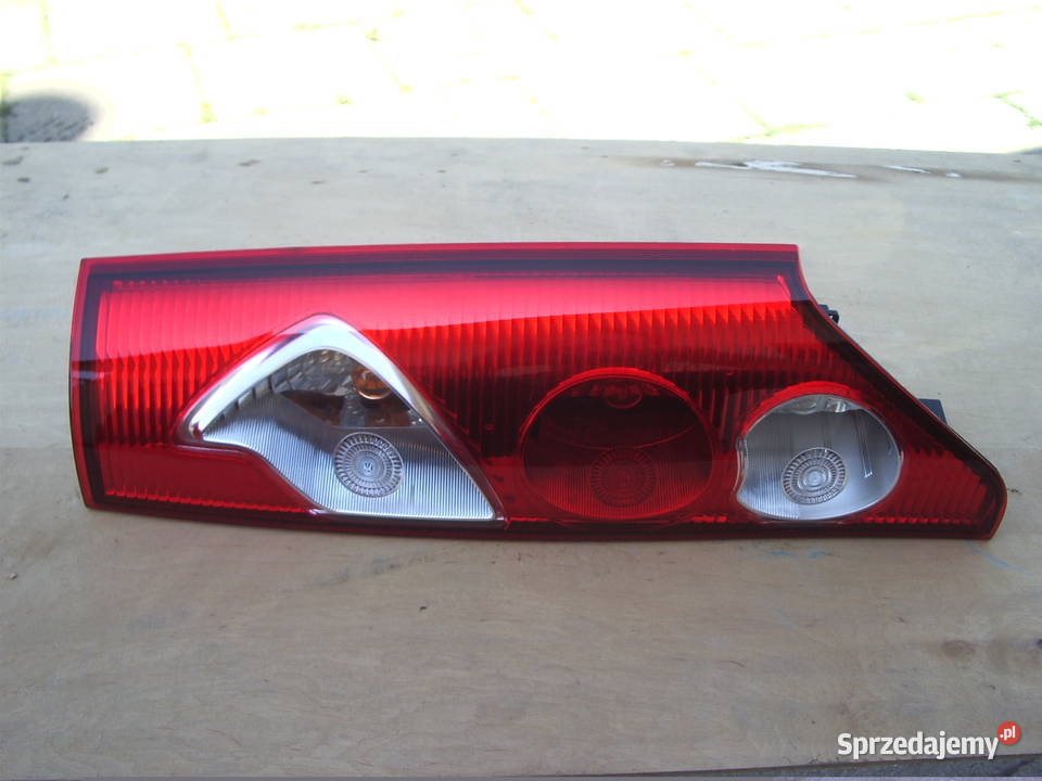 Lampa Prawy Tył Narożnik Renault Kangoo 2 Łódź