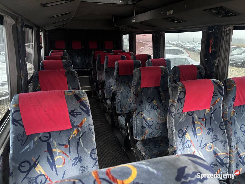 MercedesBenz Vario 25 os 122KM Autobusy i minibusy śląskie Paniówki