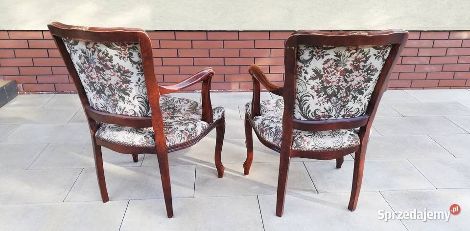 Fotel Ludwik stylowy na giętych nogach krzesło Sulbiny