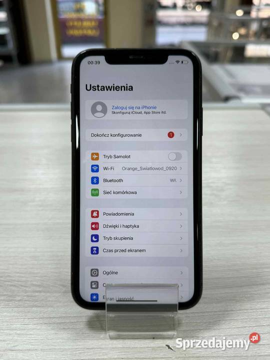 Smartfon Apple iPhone 11 64 GB