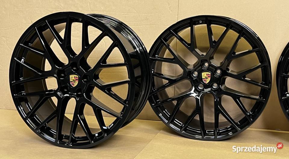 Porsche Macan RS Spyder 95B601025DL 95B601025DM Gostyń
