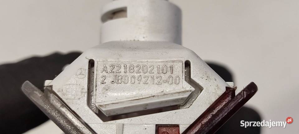 MERCEDES X117 CLA LAMPKA KLAPY BAGAŻNIKA