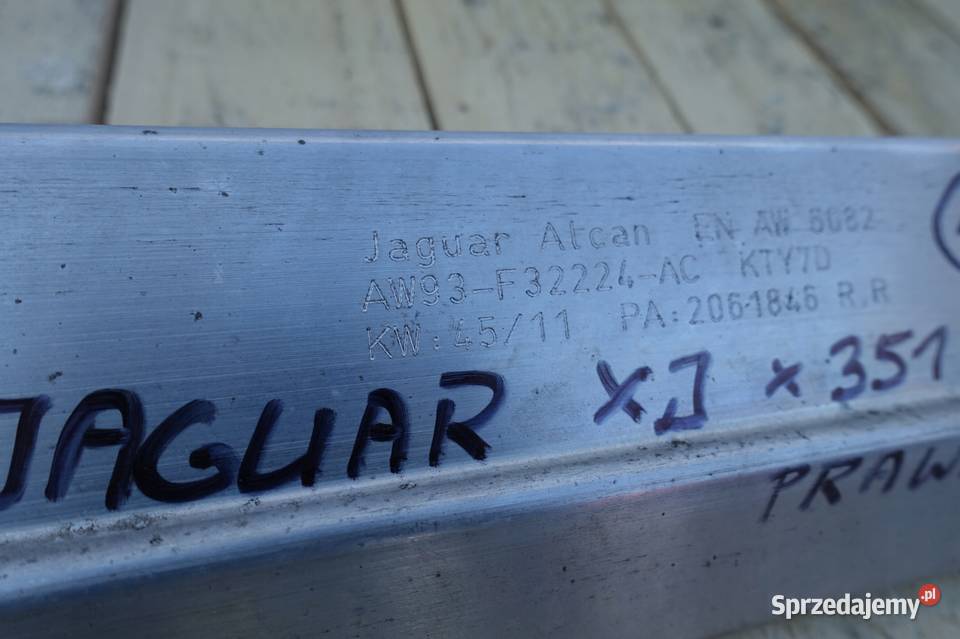 Jaguar XJ X351 MOCOWANIE LISTWY PROGOWEJ prawe Pozostałe Janów