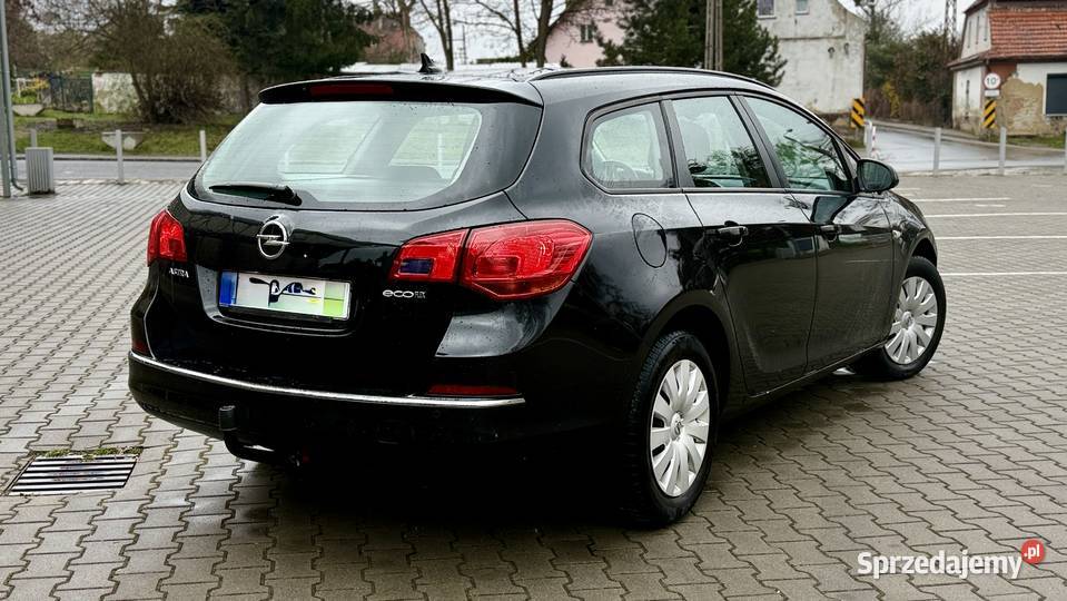 Opel Astra J Sports Tourer 16 CDTI 110 Webasto poduszka powietrzna Rusko sprzedam