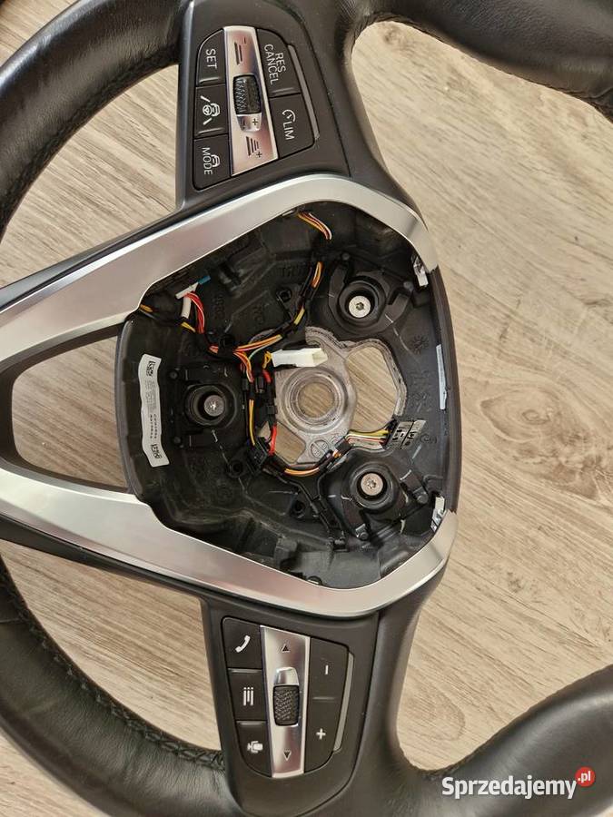 Kierownica BMW G20 G21 G22 G23 asystent kierowcy osobowe Skawina