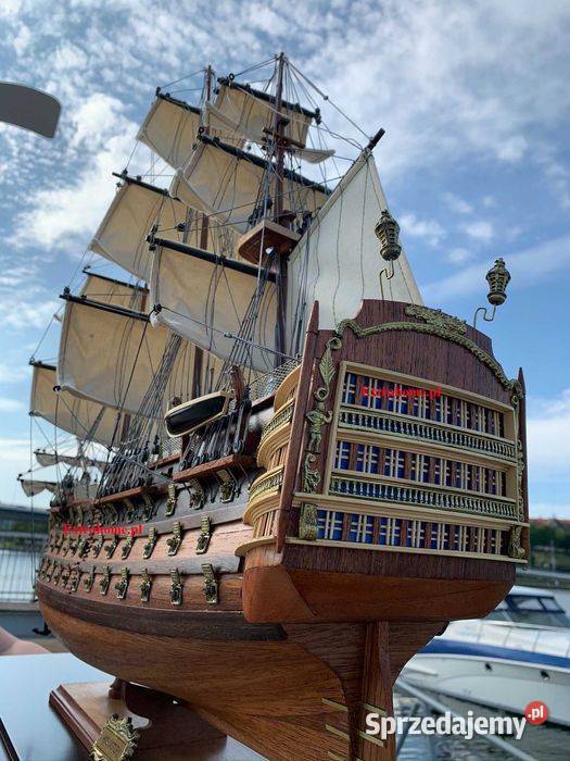 Drewniana Replika statku żaglowca HMS Victory 90 Architektura ogrodowa Szczecin