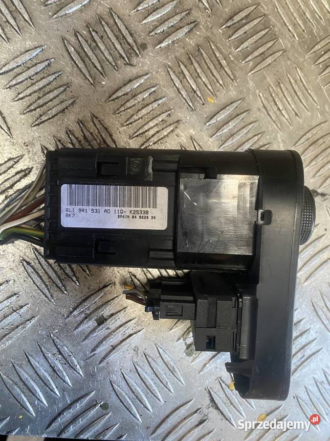Przełącznik świateł SEAT Cordoba II 6L1941531AD Motoryzacja wielkopolskie Ostrów Wielkopolski