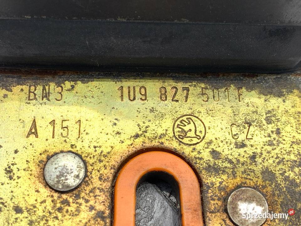 ZAMEK KLAPY TYŁ SKODA OCTAVIA I Hatchback