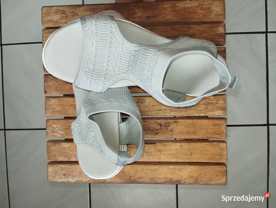 Sprzedam Nowe wygodne sandałki damskie rozmiar Polkowice