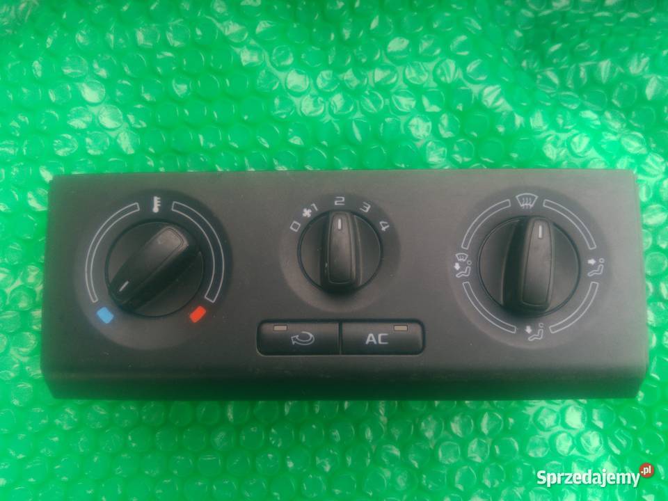 5J0820045D Skoda Fabia II panel nawiewu osobowe Dębno sprzedam