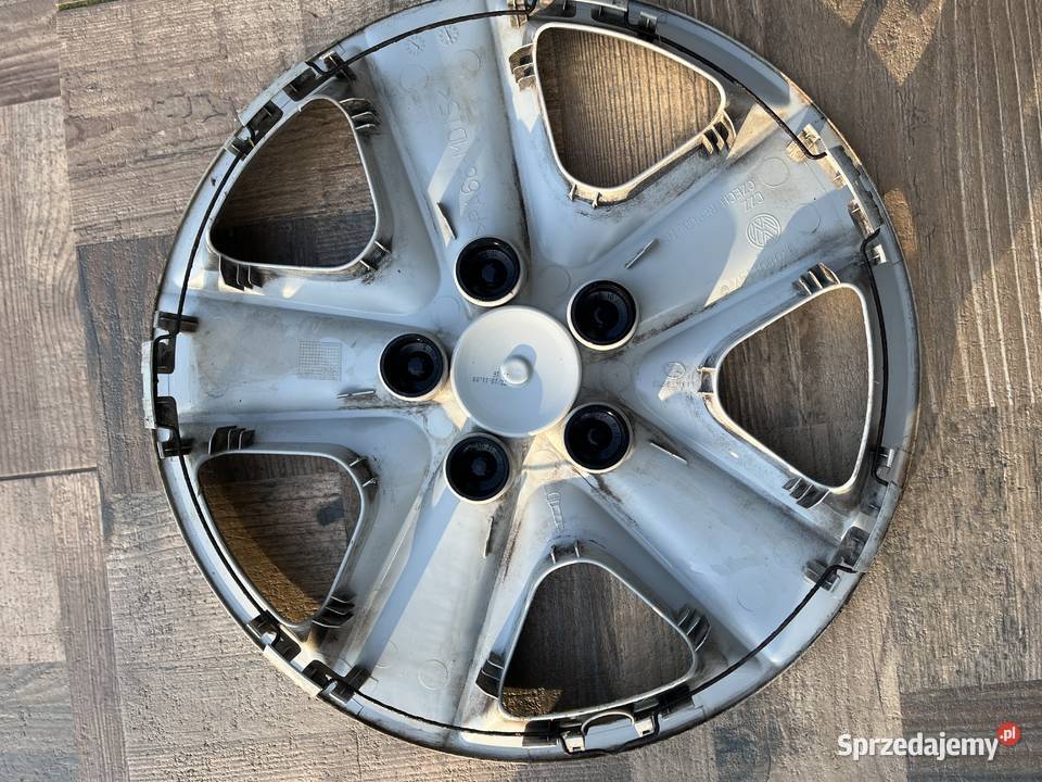 VW GOLF 0814 KOŁPAKI STRUKTYRALNE 16 5K0601147G Części samochodowe Choroszcz sprzedam