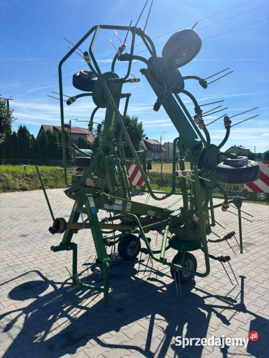 Przetrząsacz siana KRONE KW 672 67 m 2014 r