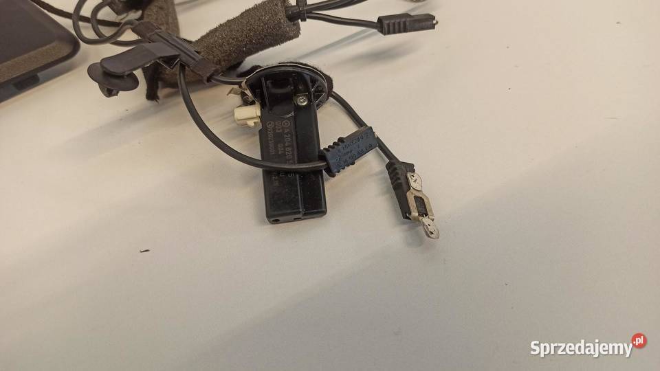 MERCEDES W212 ŚWIATŁO STOP A2126830130 osobowe