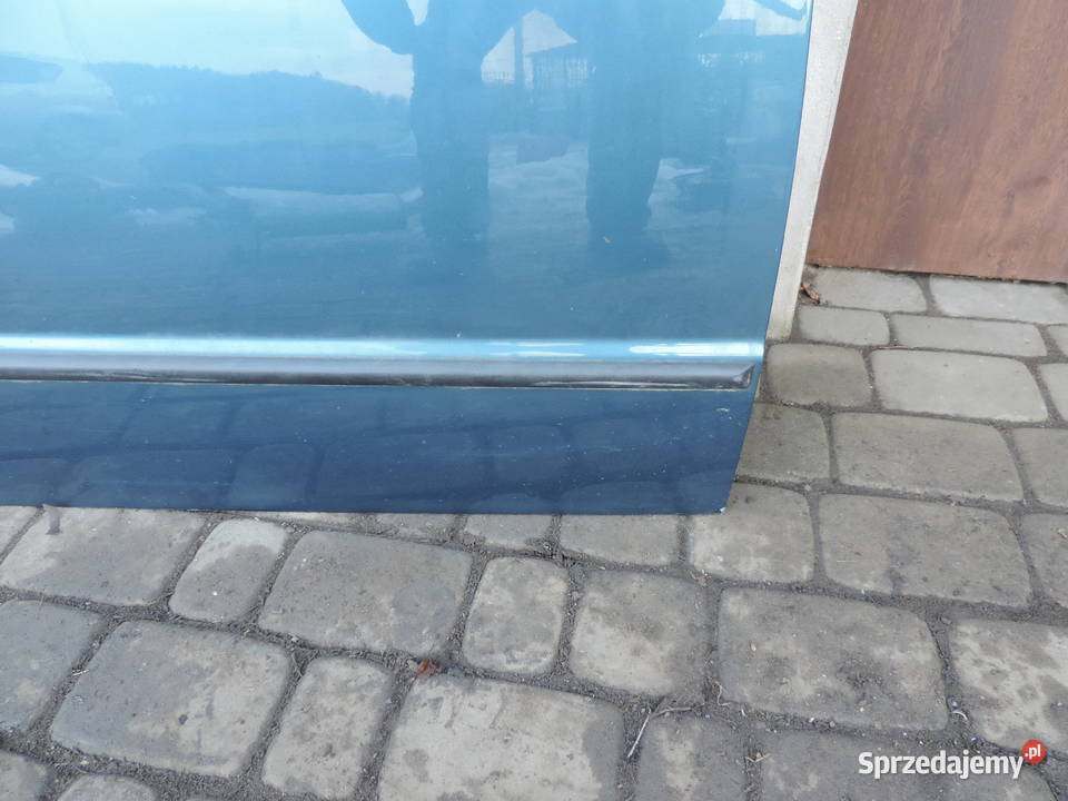 SKODA FABIA 1 HB 5D DRZWI PRAWE PRZEDNIE 9432