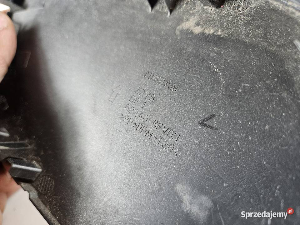 NISSAN XTRAIL T32 LIFT 17 ZAŚLEPKA HAKA ZDERZAKA Międzychód
