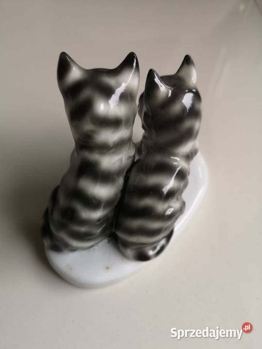Figurka porcelanowa Bawiące się kotki Toruń