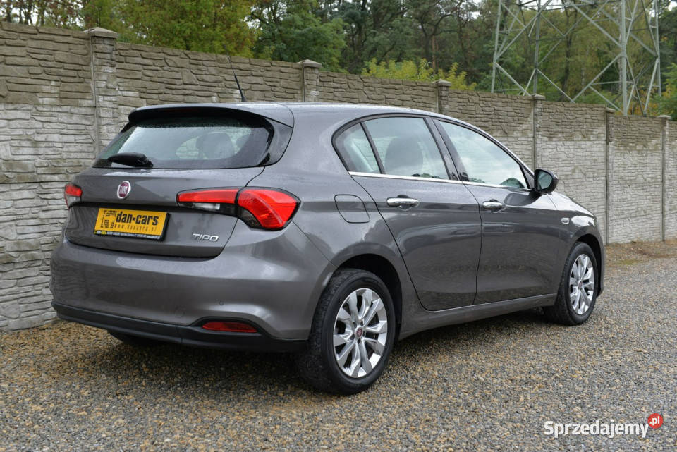 Fiat Tipo 14 95 hatchback LED Alufelgi Bluetooth 167000km Dąbrowa Górnicza sprzedam