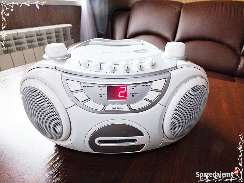 Śliczny BIAŁY radiomagnetofon kasetowy CD Żary