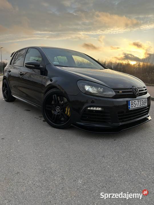 Volkswagen Golf 6R carpi czarny Orneta