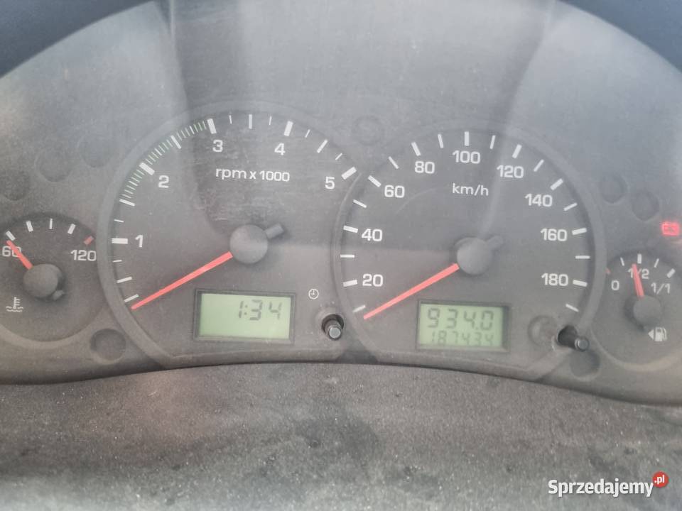 Ford Transit wywrotka niski przebieg Rok produkcji 2004 Skierniewice