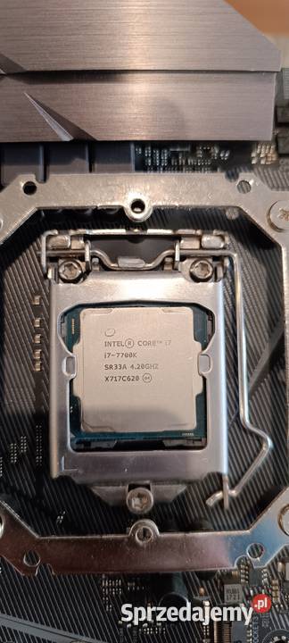Procesor I7 7700K Płyta główna ASUS Strix Z270F sprzedam