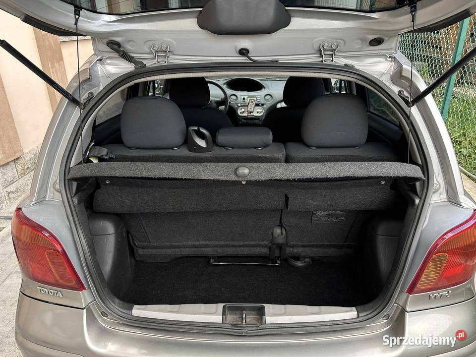 Toyota Yaris nowe opony zimowe zakonserwowany 68KM Nowy Targ