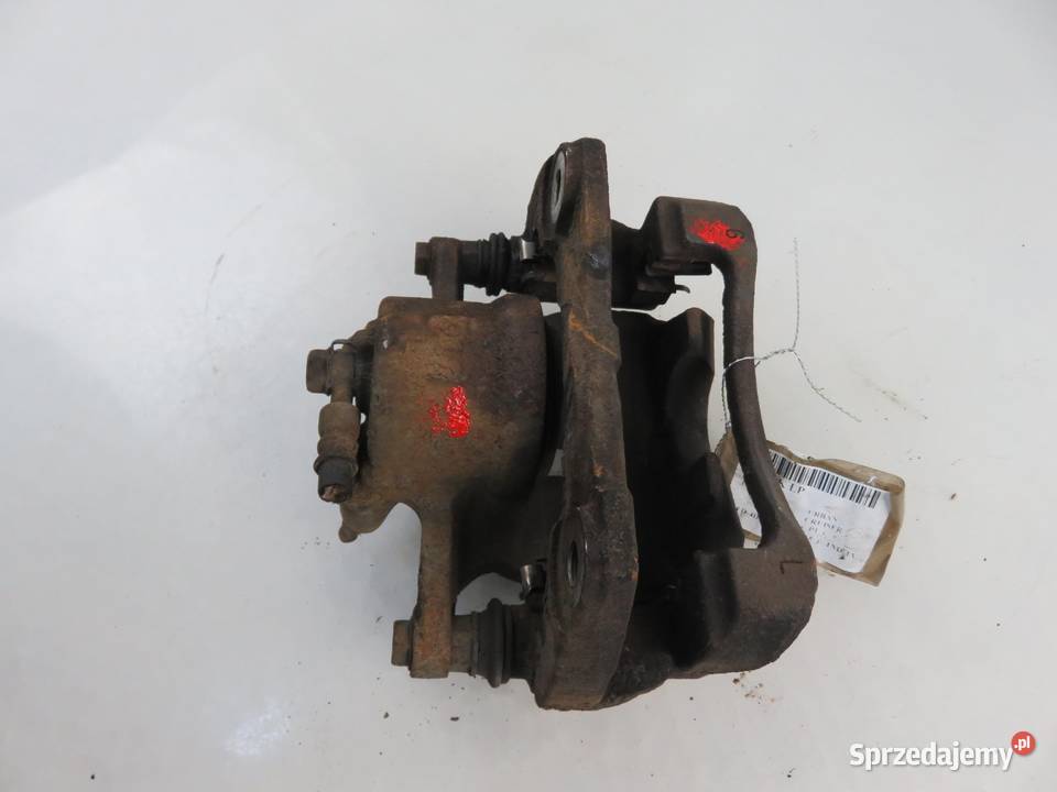 ZACISK LEWY PRZÓD TOYOTA URBAN CRUISER 14 D4D