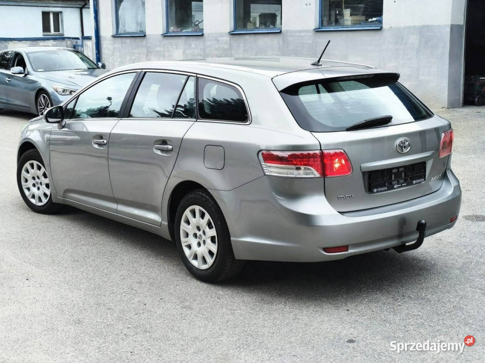 Toyota Avensis Bezwypadkowy kamera navi dok zielony Janów Lubelski