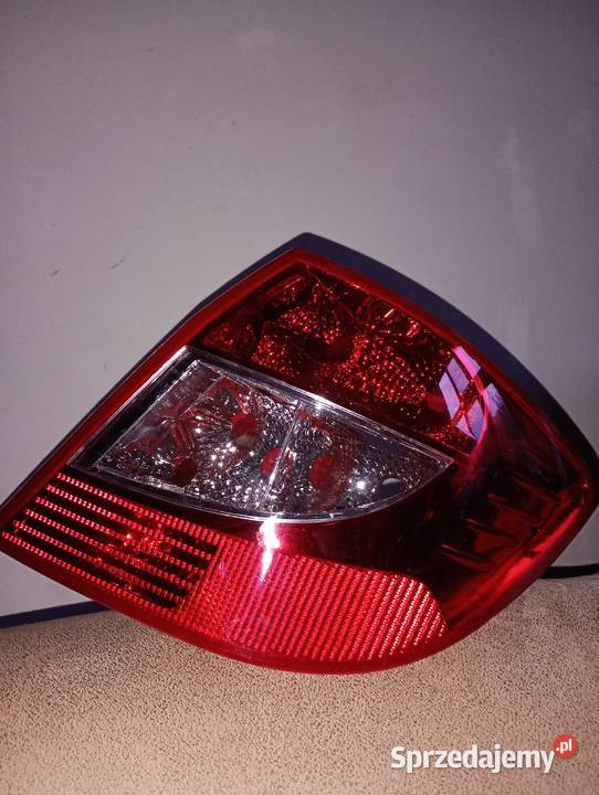 Nowa Lampa tył tylna renault Thalia 2 2008 2013 osobowe Lampy tylne sprzedam