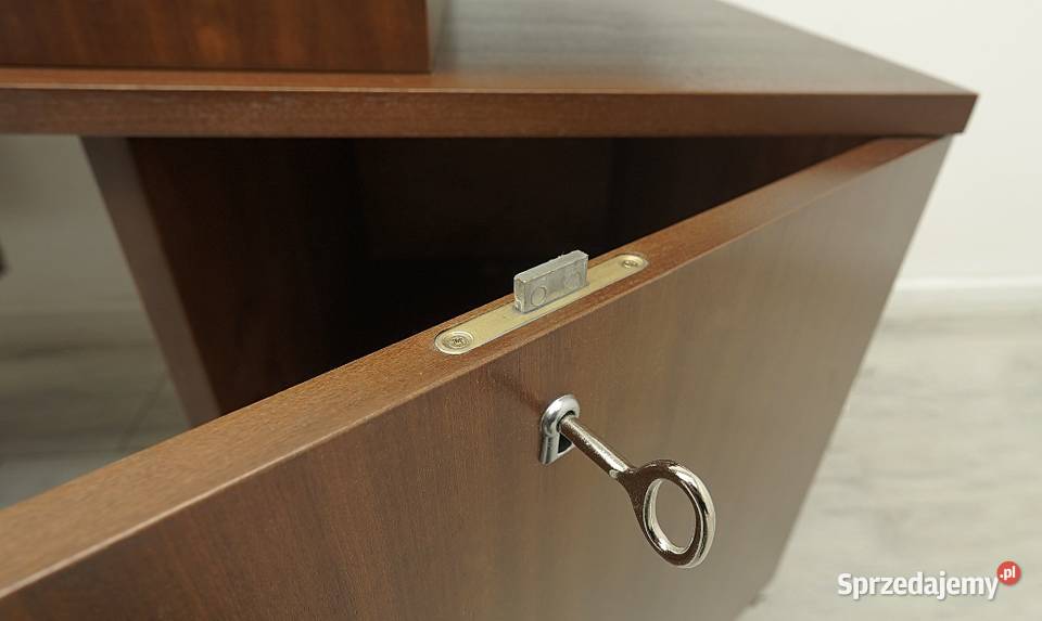 Zabytkowe biurko PRL profesjonalnej renowacji Jerka