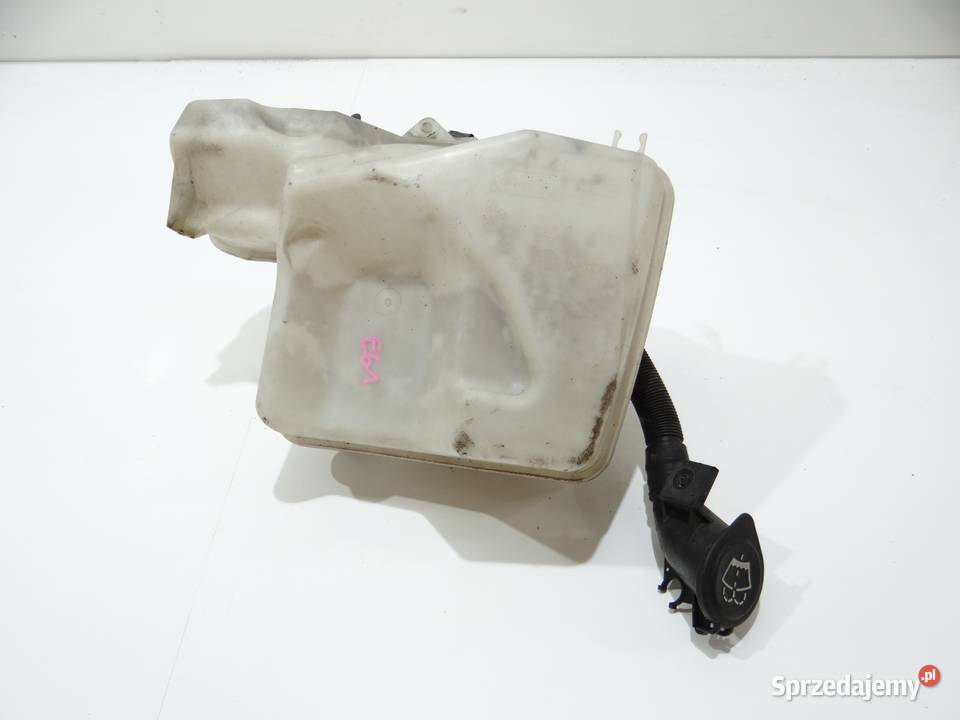 ZBIORNICZEK PŁYNU DO SPRYSKIWACZY BMW E61 Strzyżewice