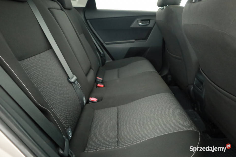 Toyota Auris Hybrid wielofunkcyjna kierownica Toyota