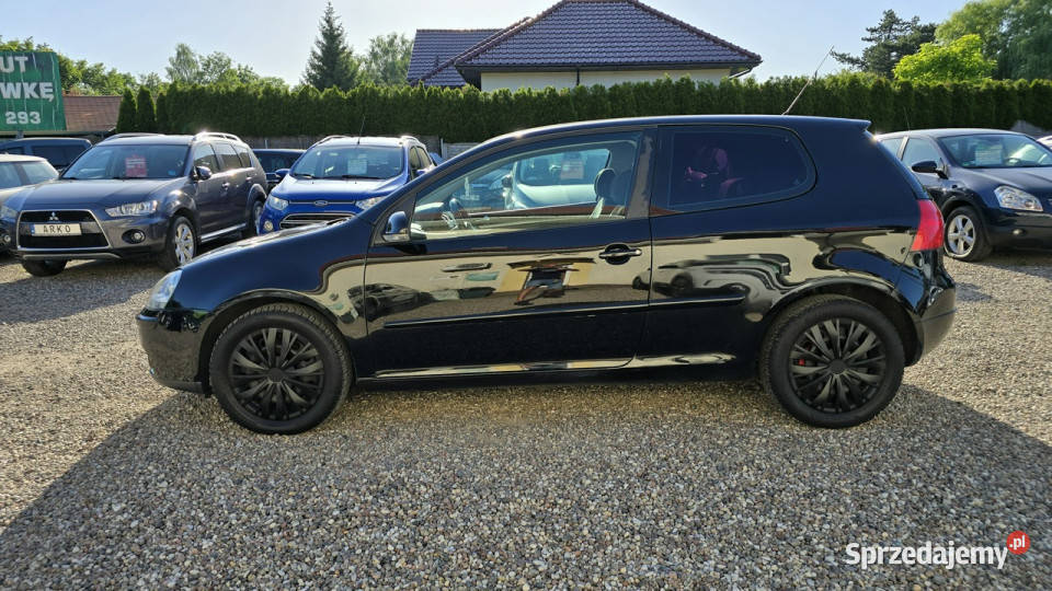 Volkswagen Golf navi PDC V 20032008 garażowany