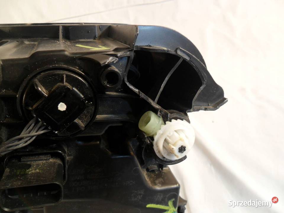 REFLEKTOR PRZÓD STRONA PRAWA CITROEN C5 X