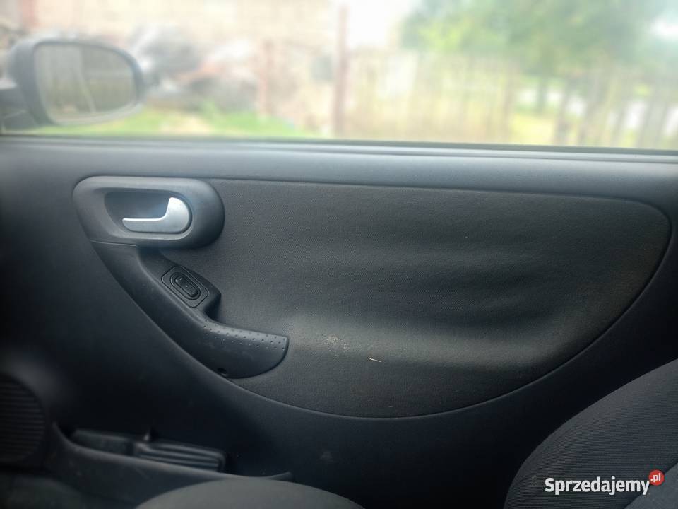 Corsa C 2004 r 17 Isuzu sprawna technicznie 23000km