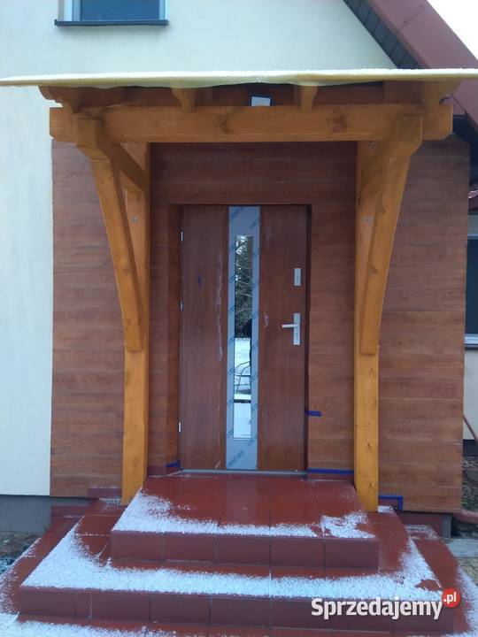 daszek zadaszeniw drzwi