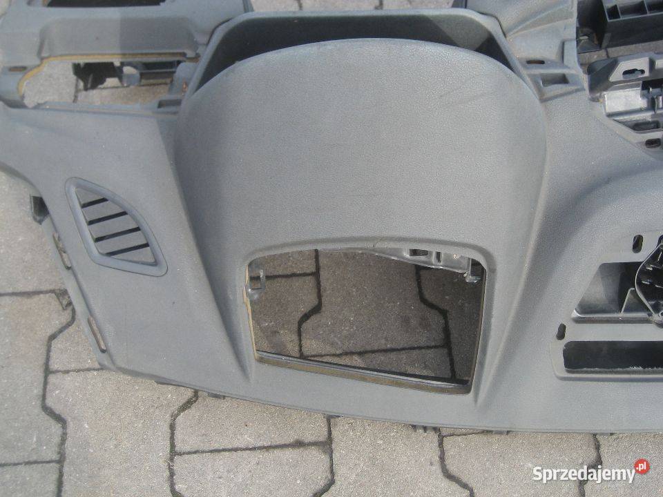 bmw x1 f48 deska rozdzielcza konsola wersja osobowe wielkopolskie Rakoniewice sprzedam