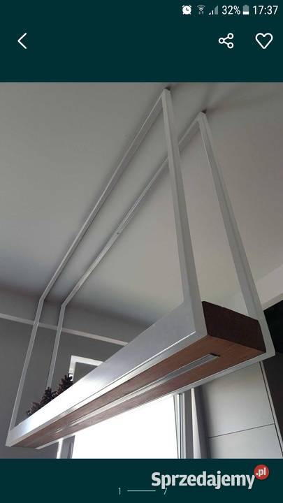 Lampa z belki drewnianej