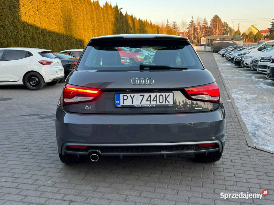 Audi A1 10 TFSI 95 SLine Klima PDC 8X 2010 999cm3 wielkopolskie Baranowo