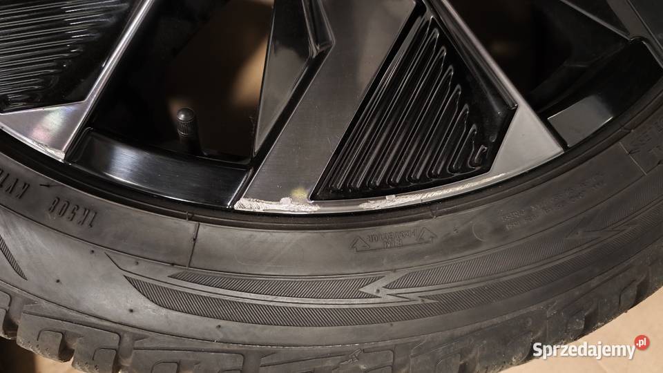 KOŁO FELGA OPONA RENAULT RAFALE 20