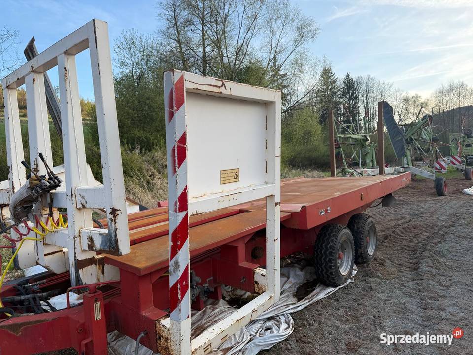 Przyczepa do zwozu słomy siana Nowa Ruda
