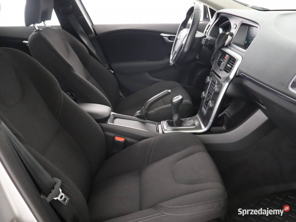 Volvo V40 20 T2 manualna Bielany Wrocławskie