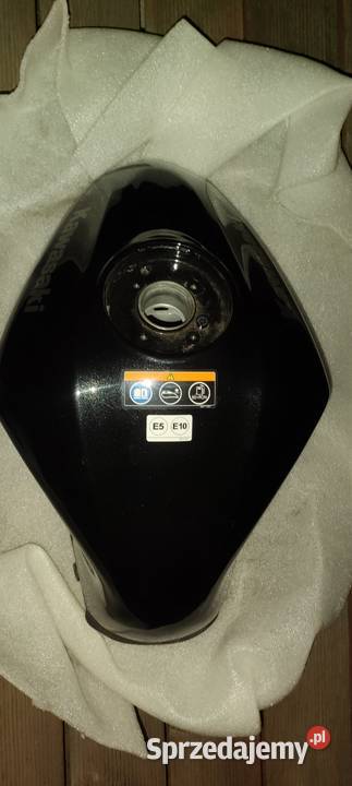 Kawasaki Z 145 zbiornik z pompa paliwa Łódź